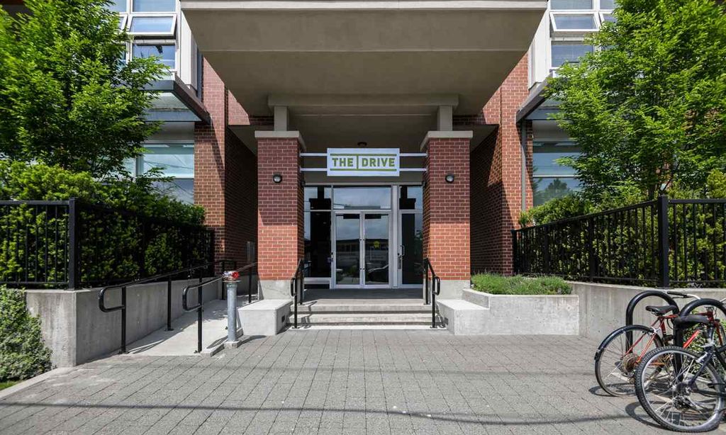 listing image 1105846115492500478