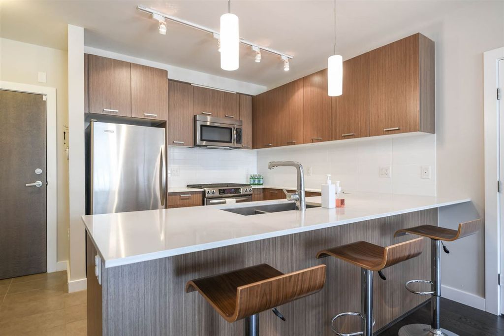 listing image 1102835430146376812