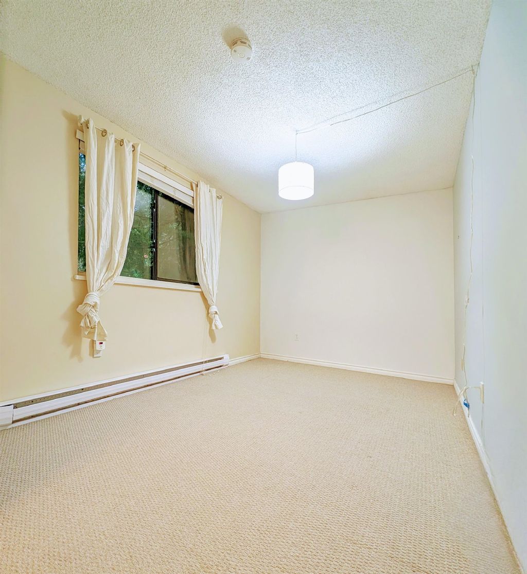 listing image 1106679541167605093