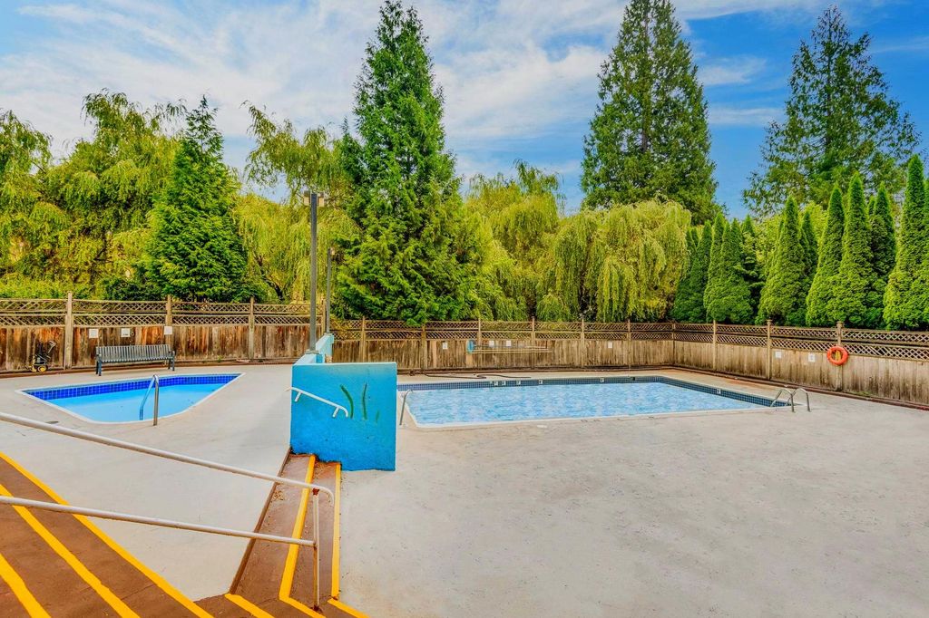 listing image 1101567636526256542