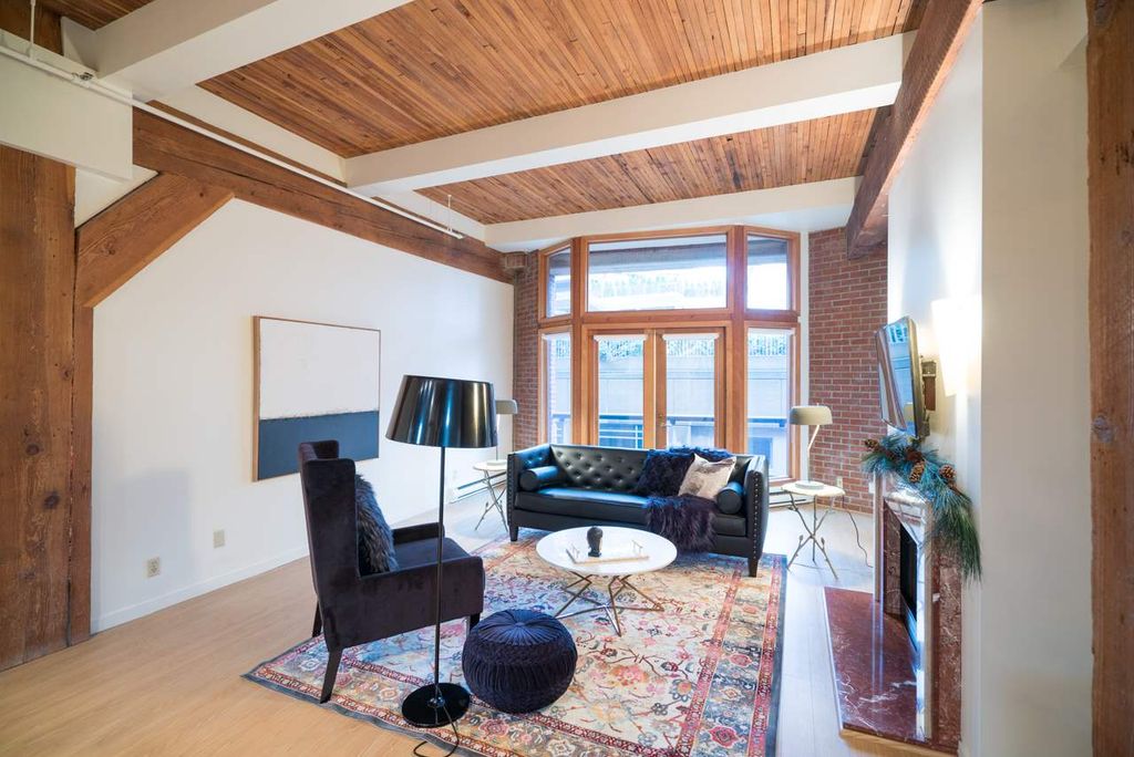 listing image 1103293755055693381