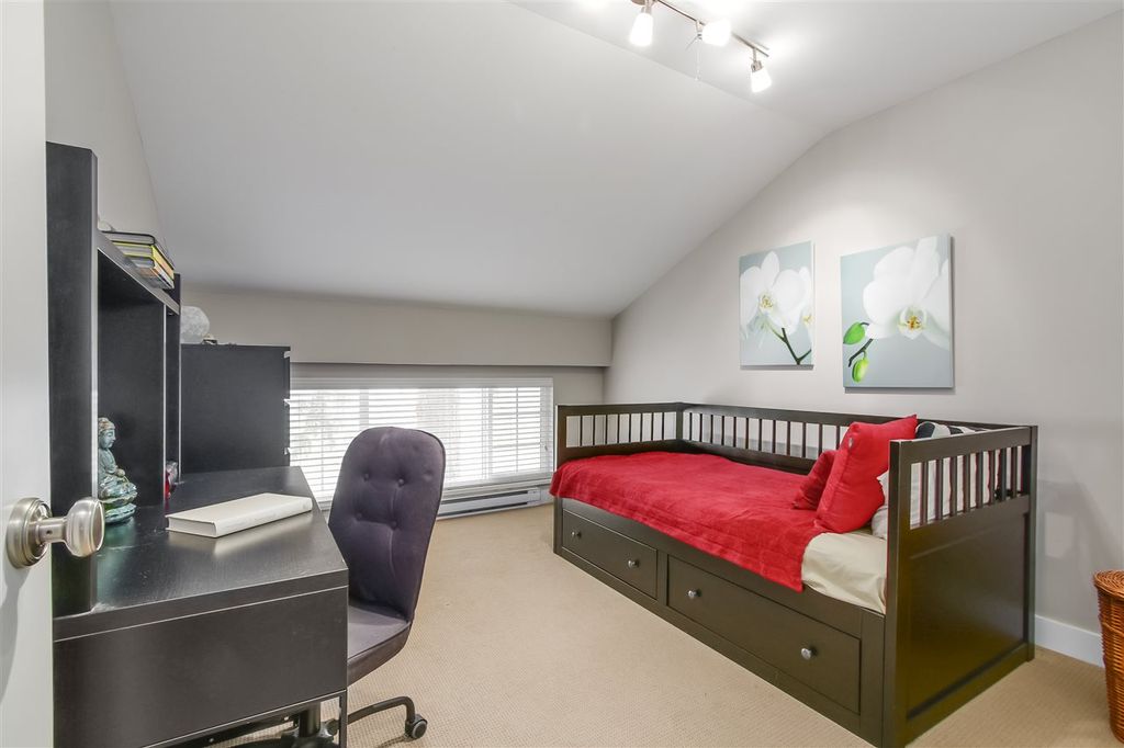 listing image 1102108180881516841