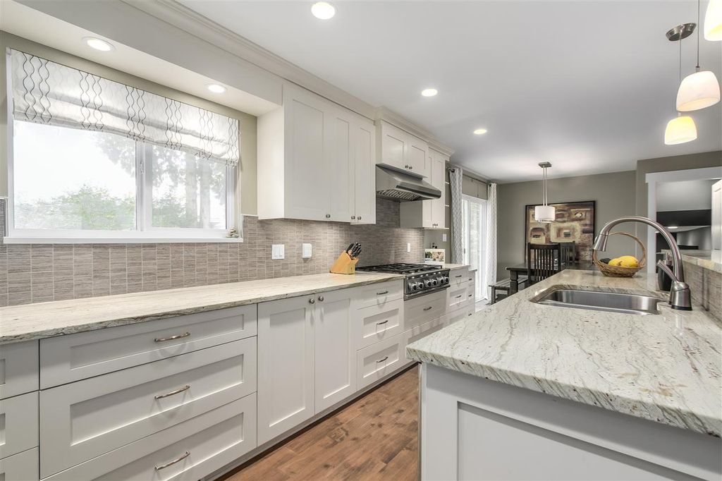 listing image 1106135493984033043