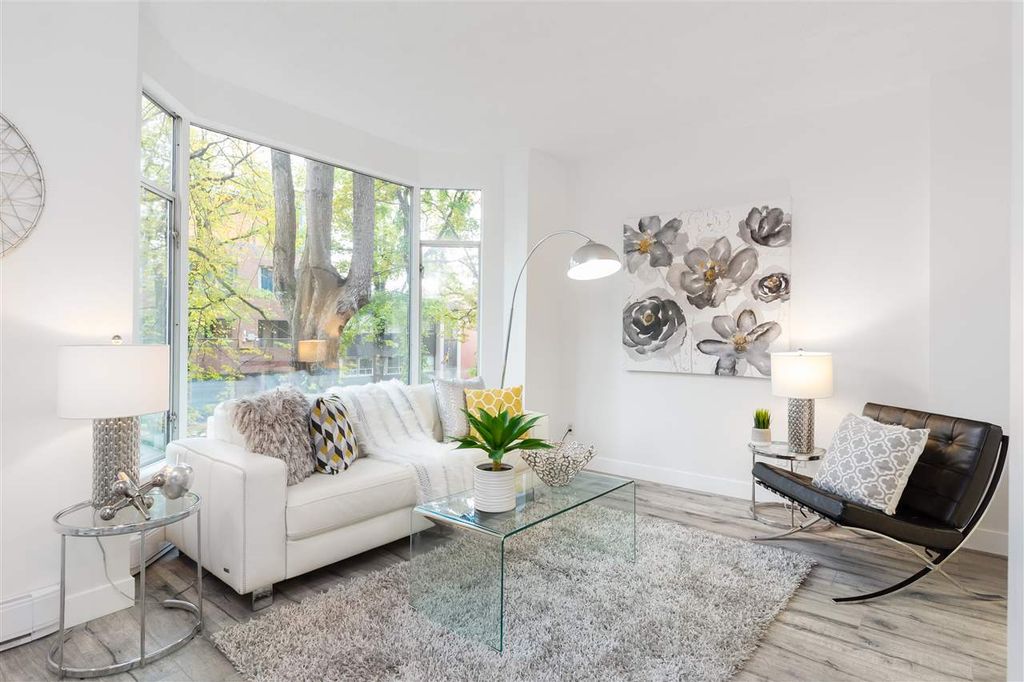 listing image 1102875146922671111