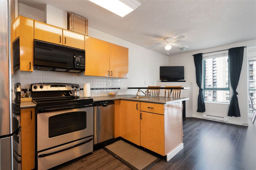 listing image 1107986504244335679