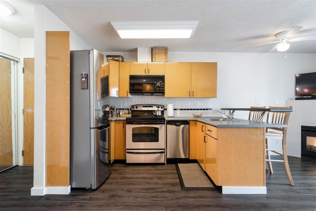 listing image 1109501291288567105