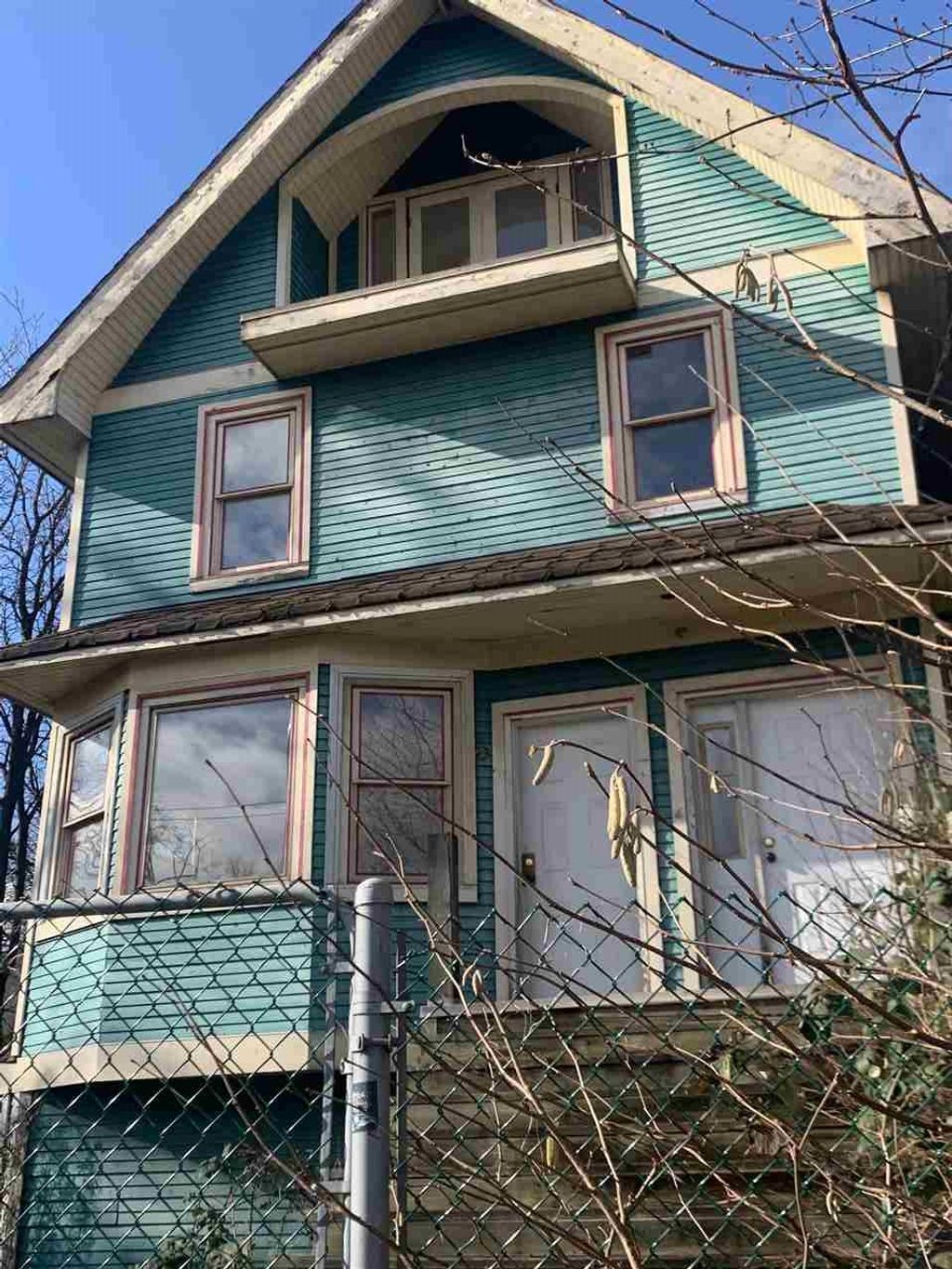 listing image 1104129668156772939