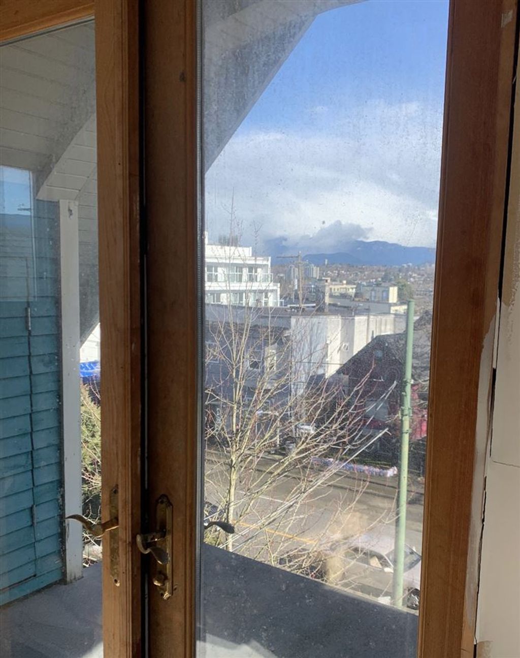 listing image 1101869556314298833