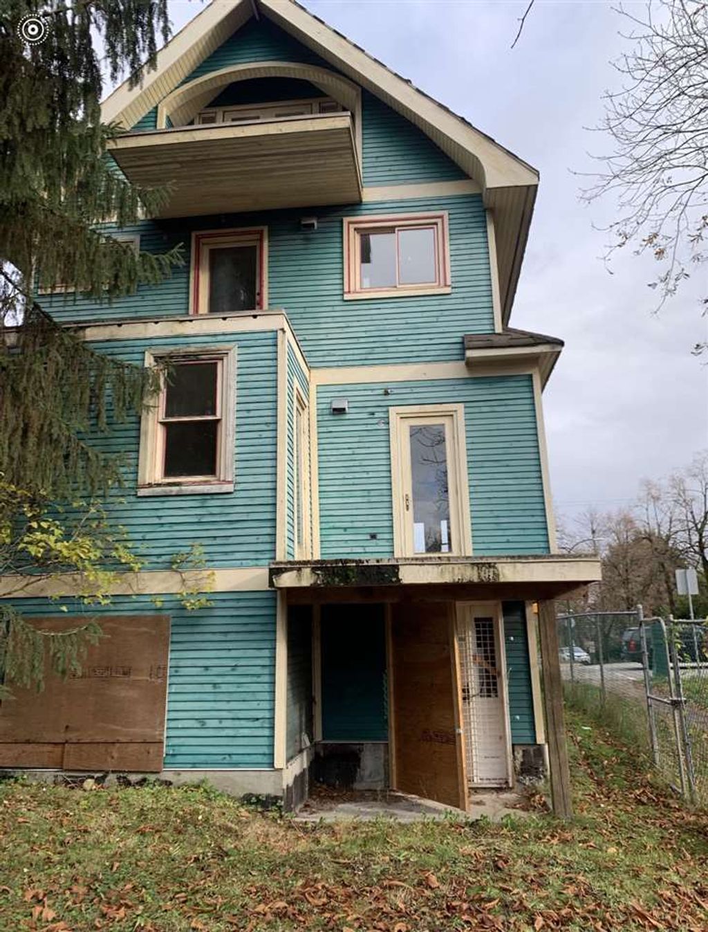 listing image 1105775596931757905