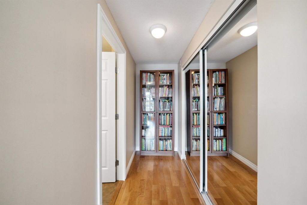 listing image 1101958323264103925