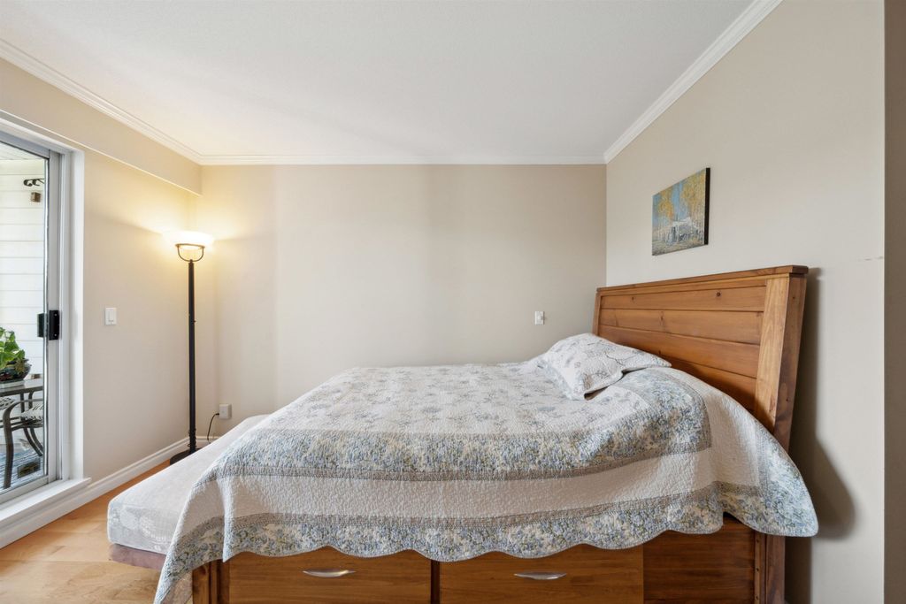 listing image 1102697148409876215