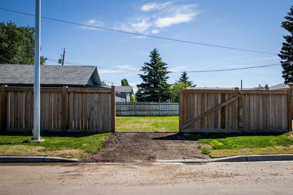 listing image 1102283162259598524