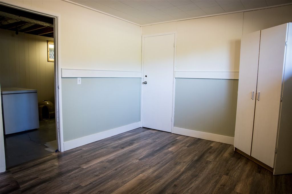 listing image 1103495355798683366