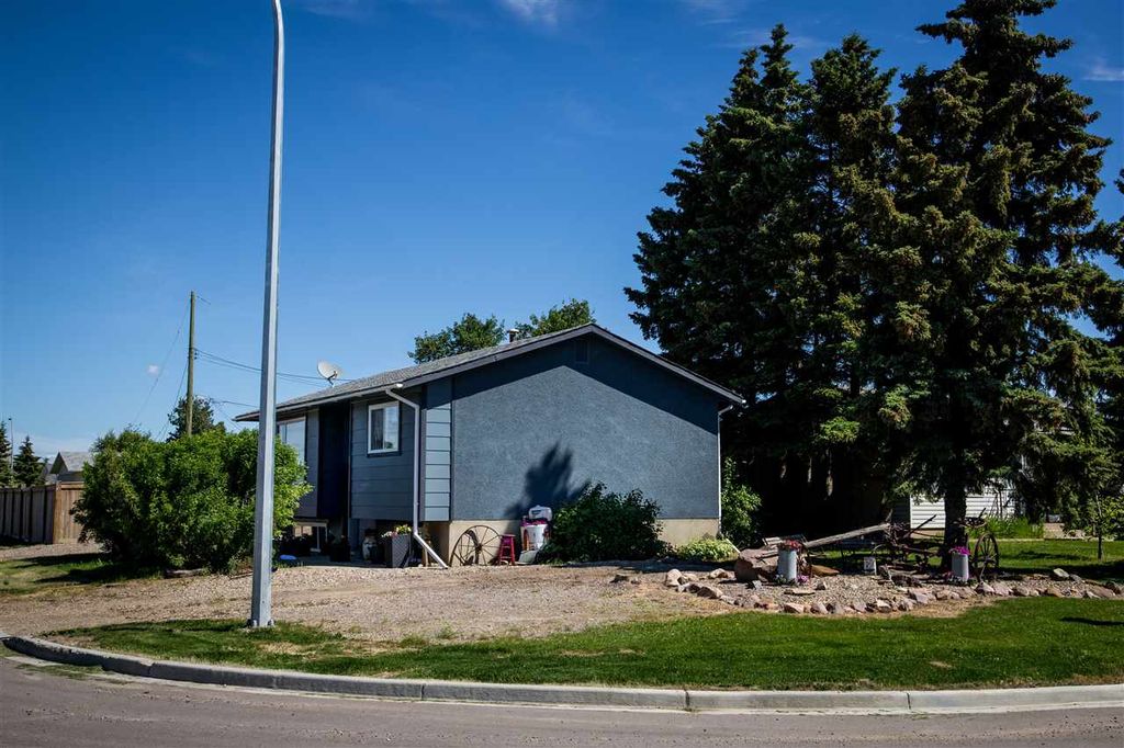 listing image 1104410402174412123