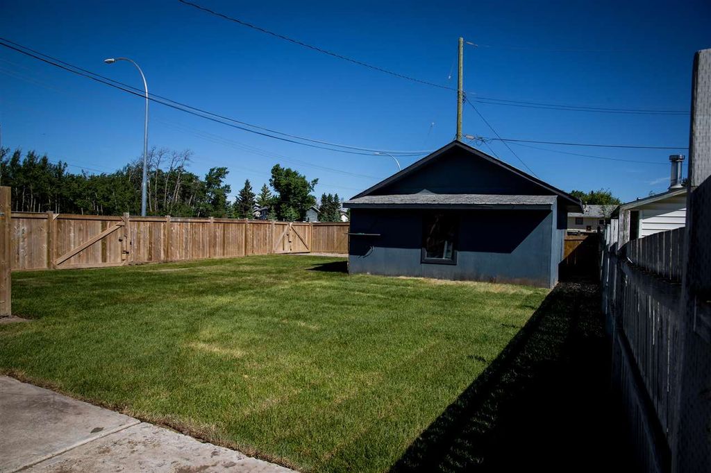 listing image 1109031726407829201