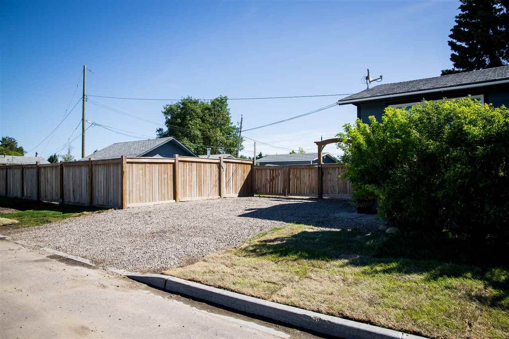 listing image 1102179784144300854