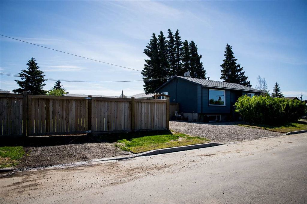 listing image 1104806062786553255
