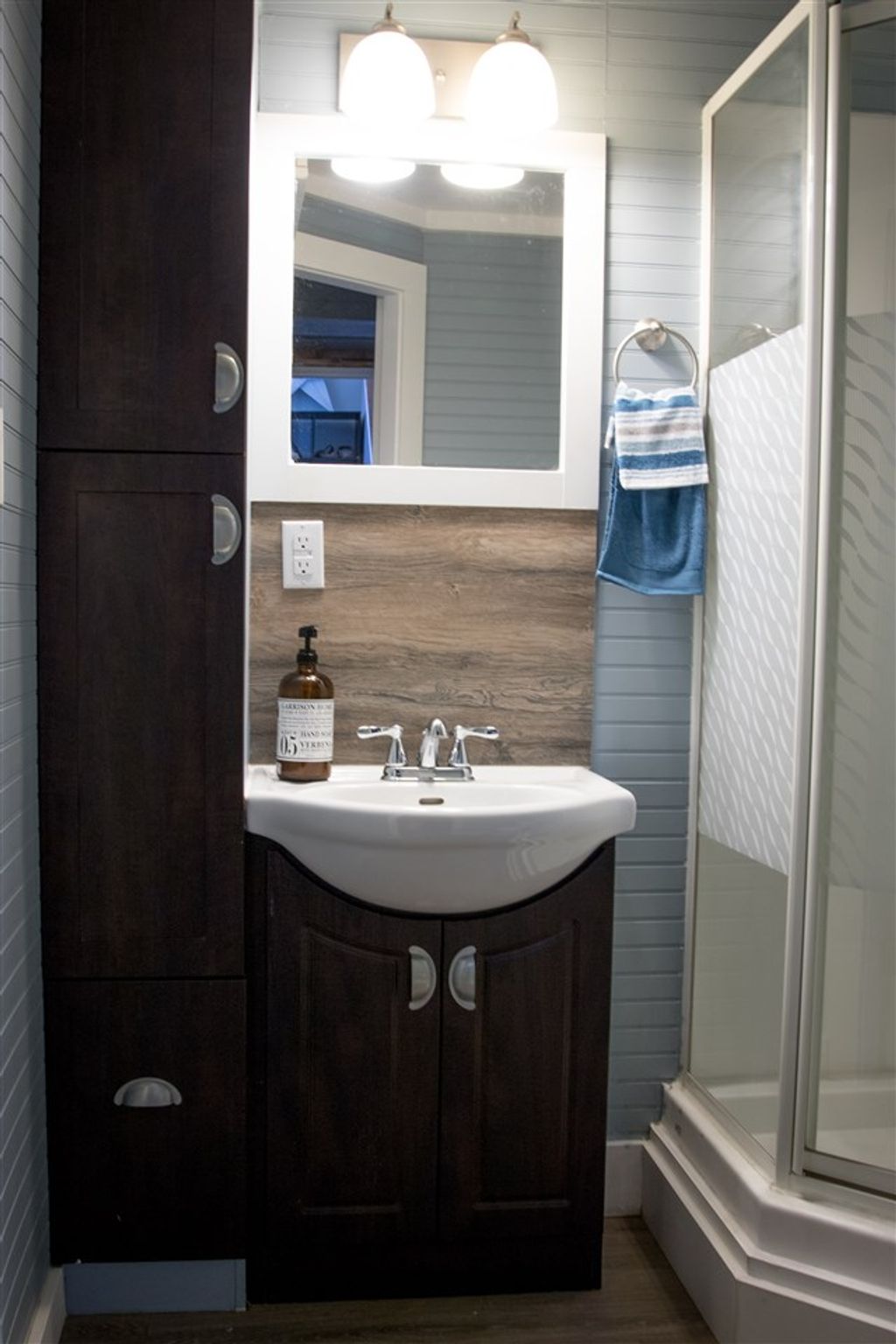 listing image 1103653795503319264