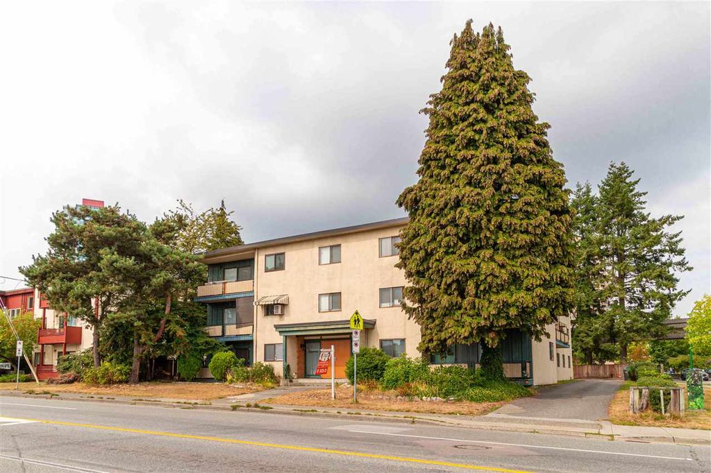 listing image 1102858420402786807