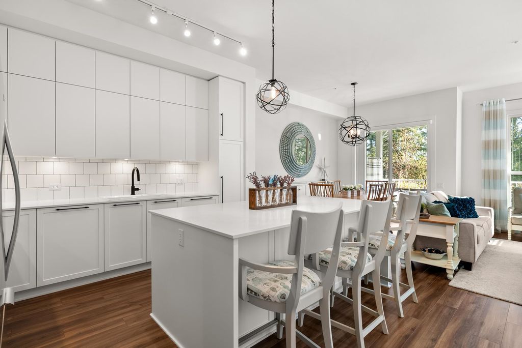 listing image 1108264875806942610