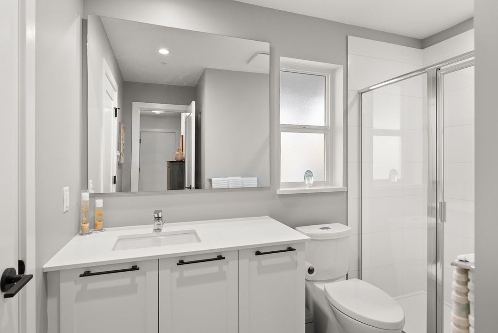 listing image 1105647717995117133