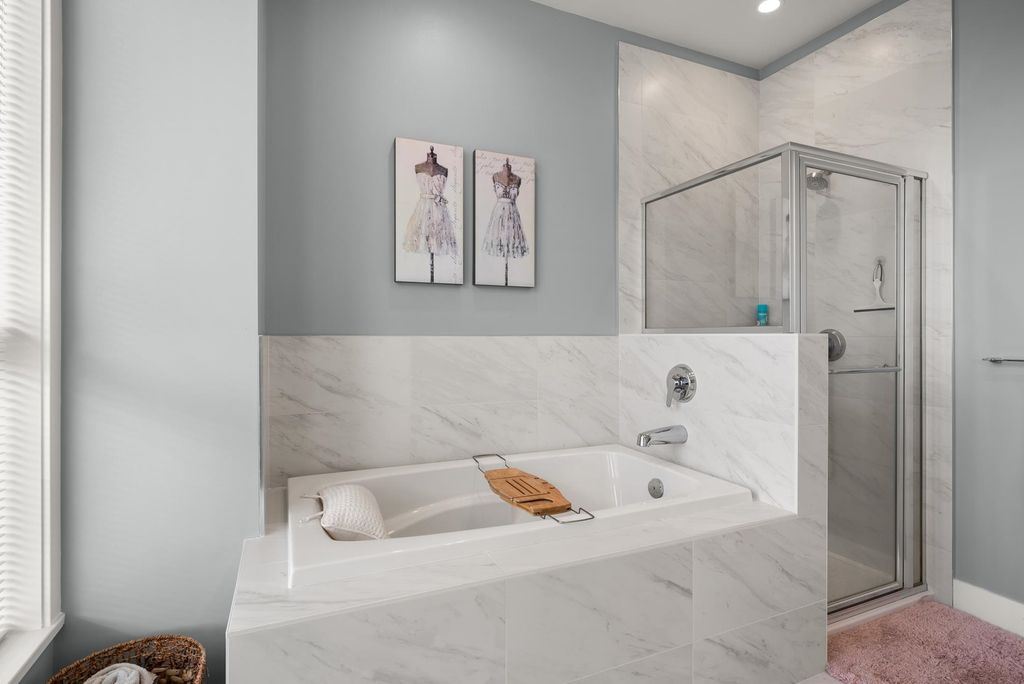 listing image 1105897463523401355