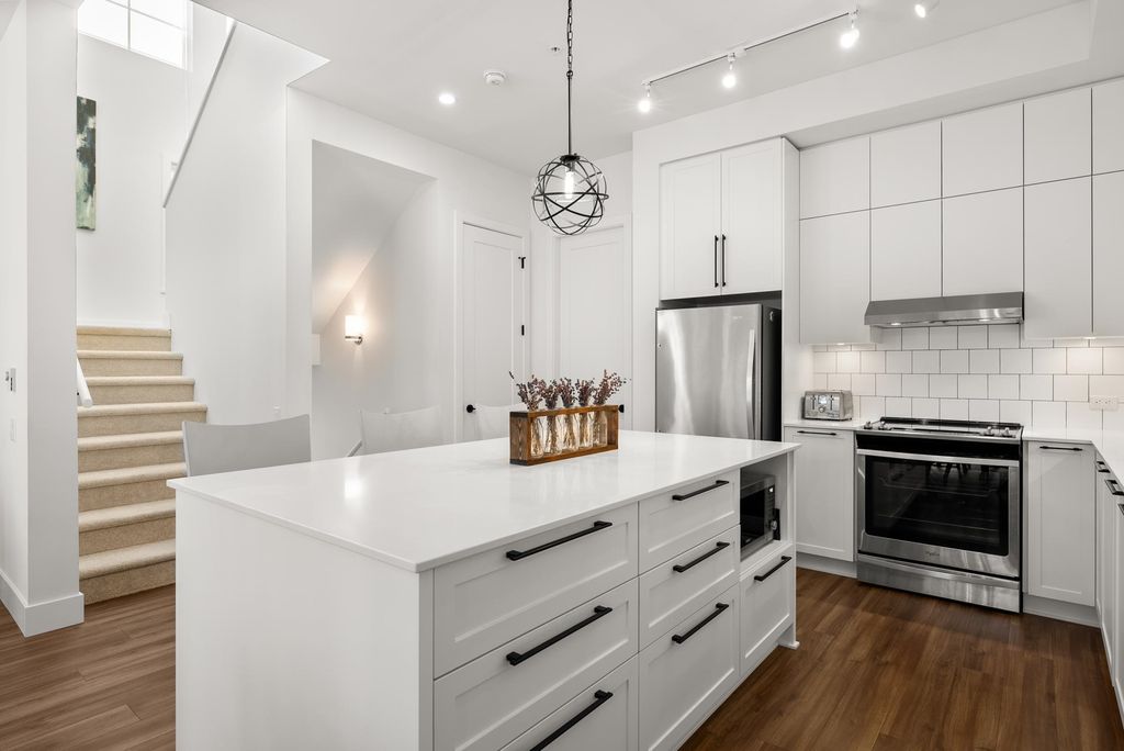 listing image 1101347985009352248