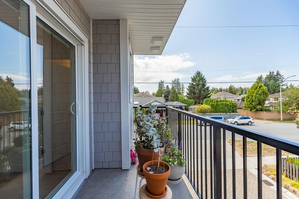 listing image 1104584976287072945