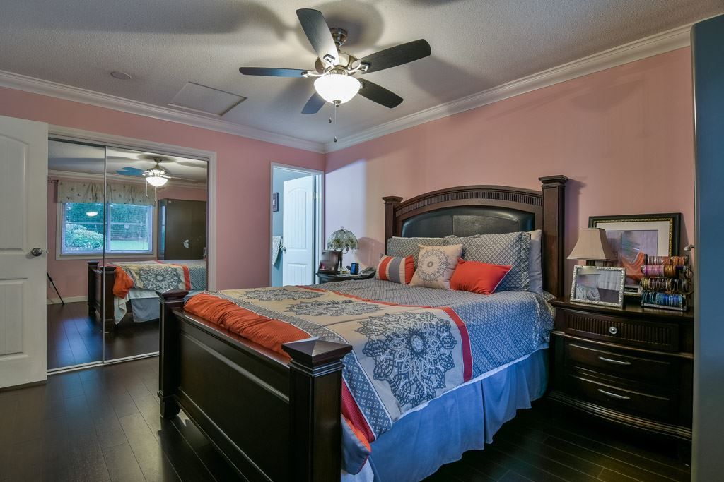 listing image 1105944796887855895