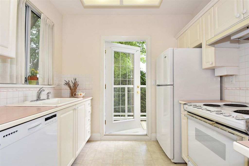 listing image 1100735212840323262