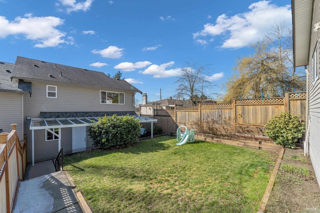 listing image 1100550059695281554