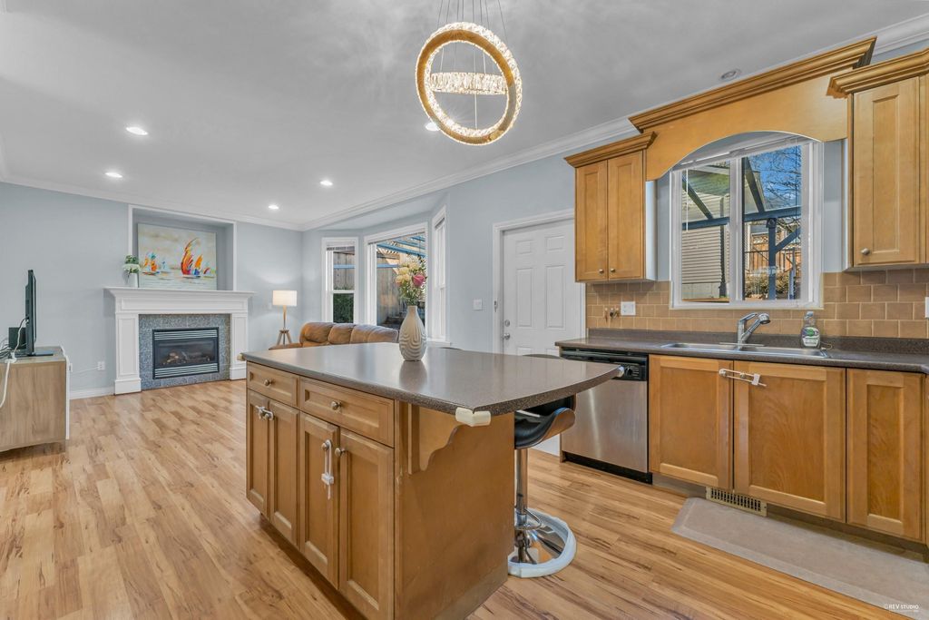 listing image 1109278327784986412