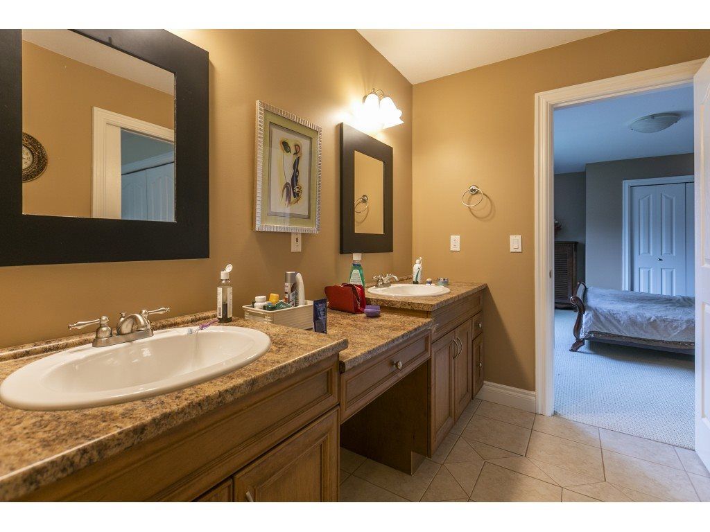 listing image 1104930397288083623