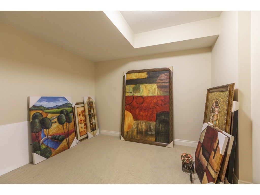 listing image 1104364872777646696