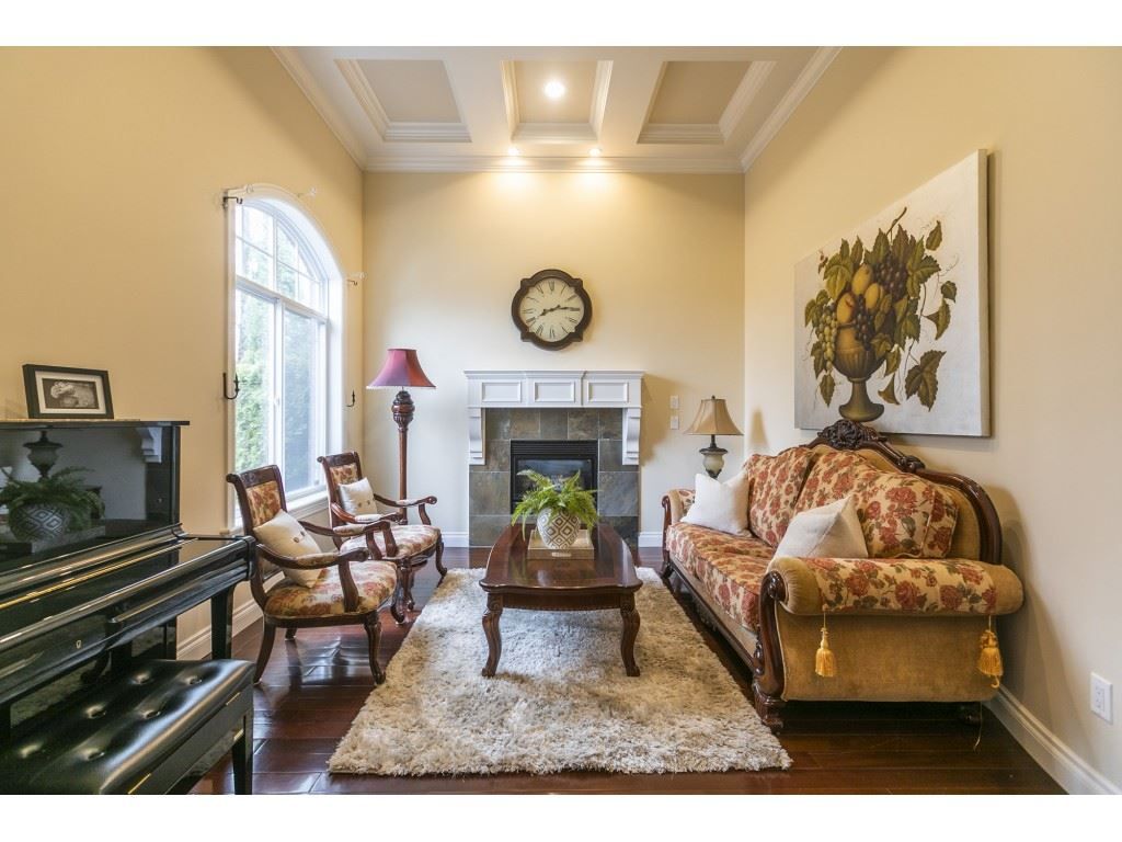 listing image 1103220834472146054