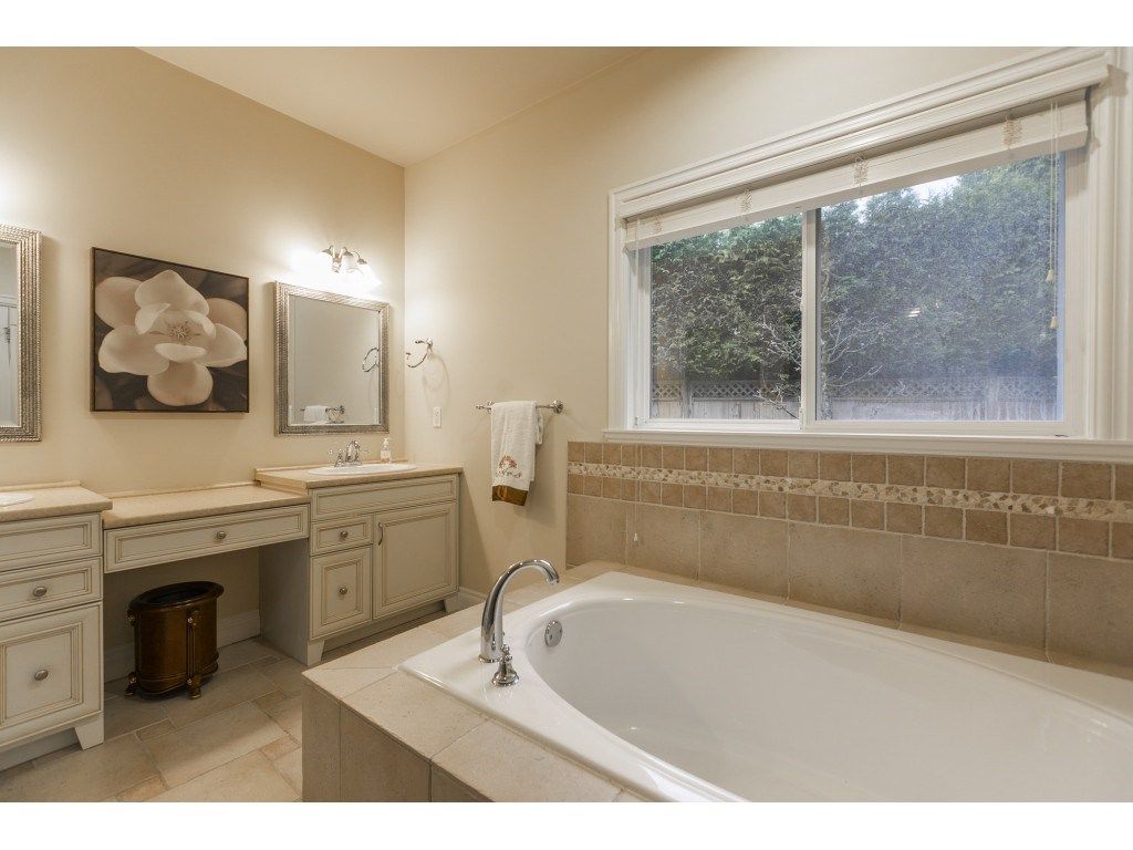 listing image 1109551727940595350