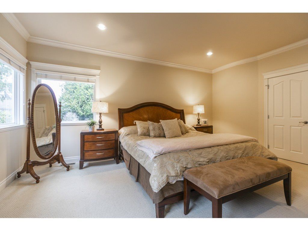 listing image 1105337972400772378