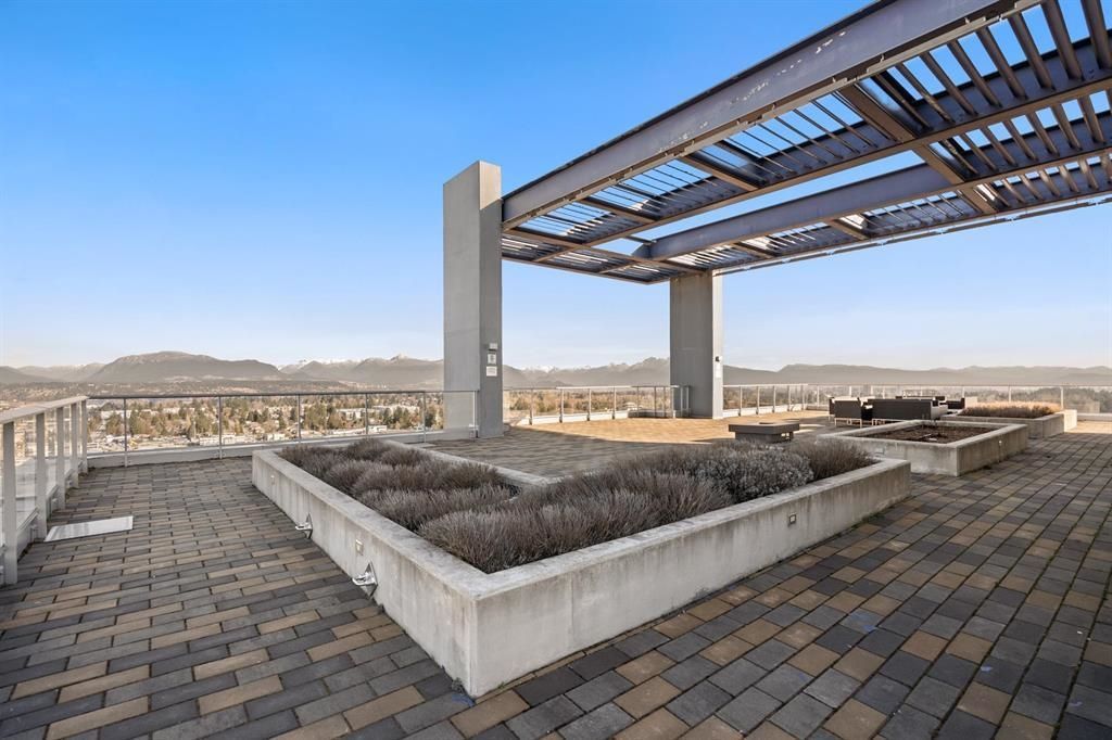 listing image 1101902985696739300