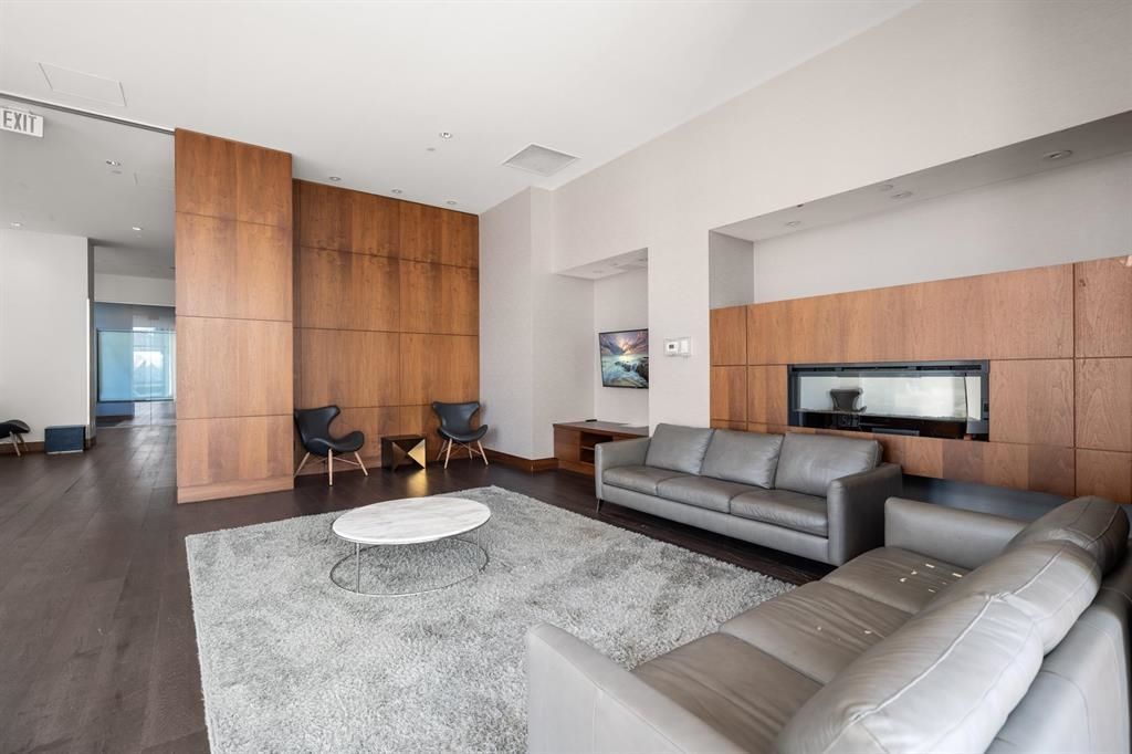 listing image 1101760602943037679