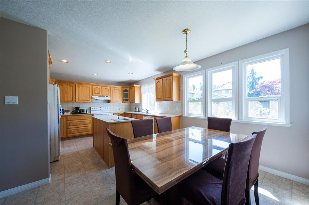 listing image 1102827827684209878