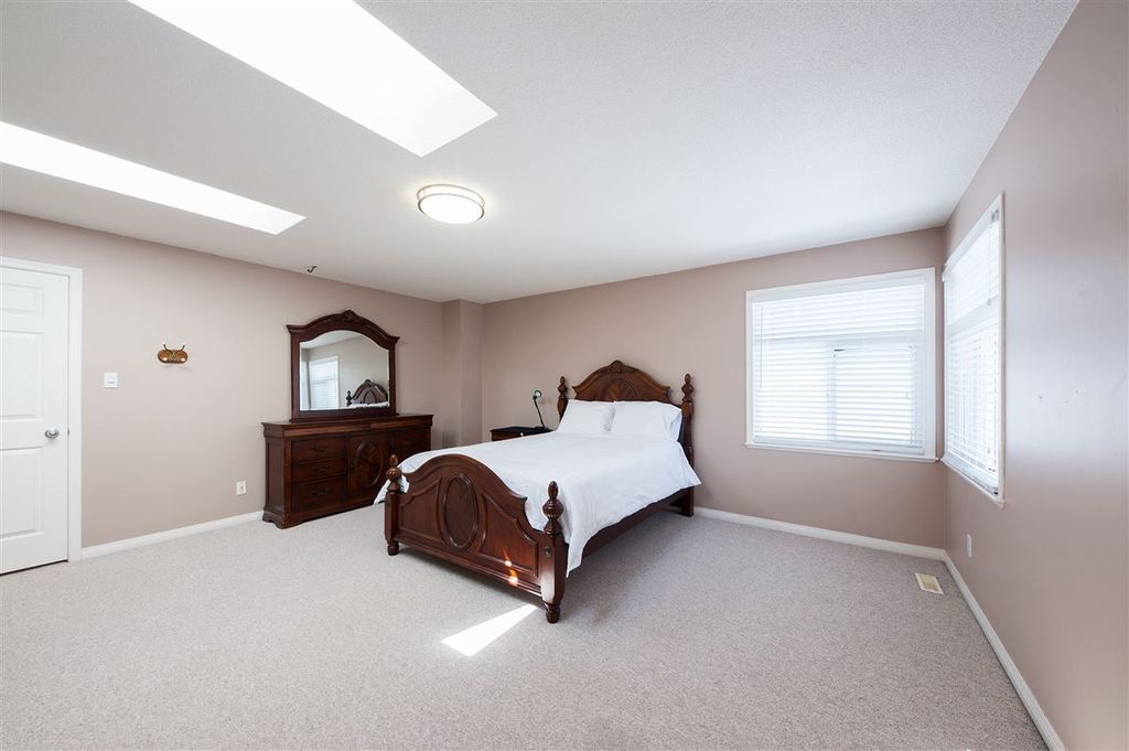 listing image 1107269652948056158