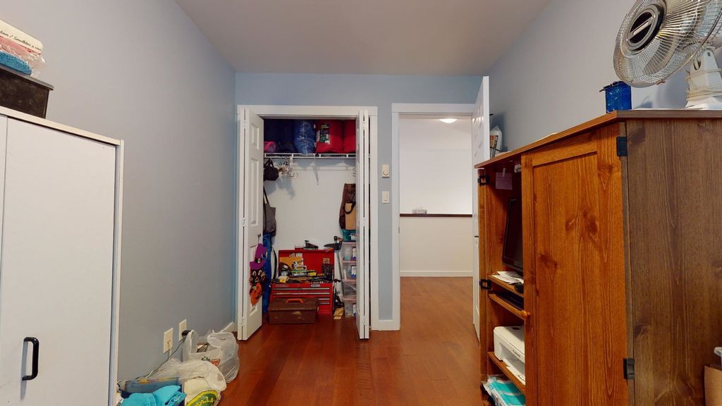 listing image 1102780456647135937