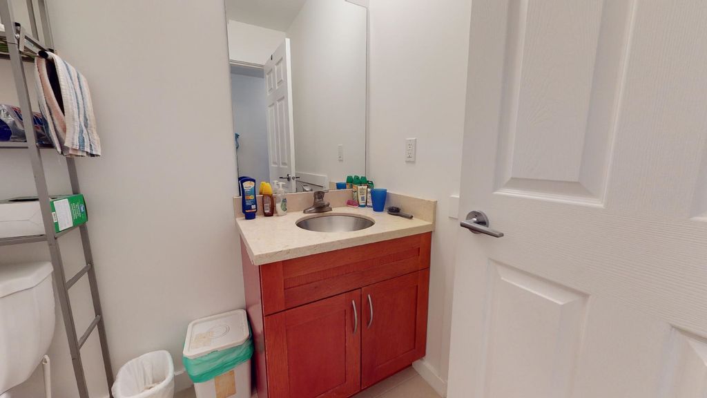 listing image 1108962436353136754