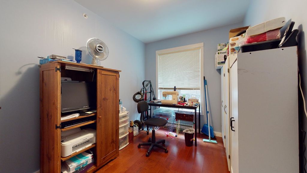 listing image 1109712702606556327