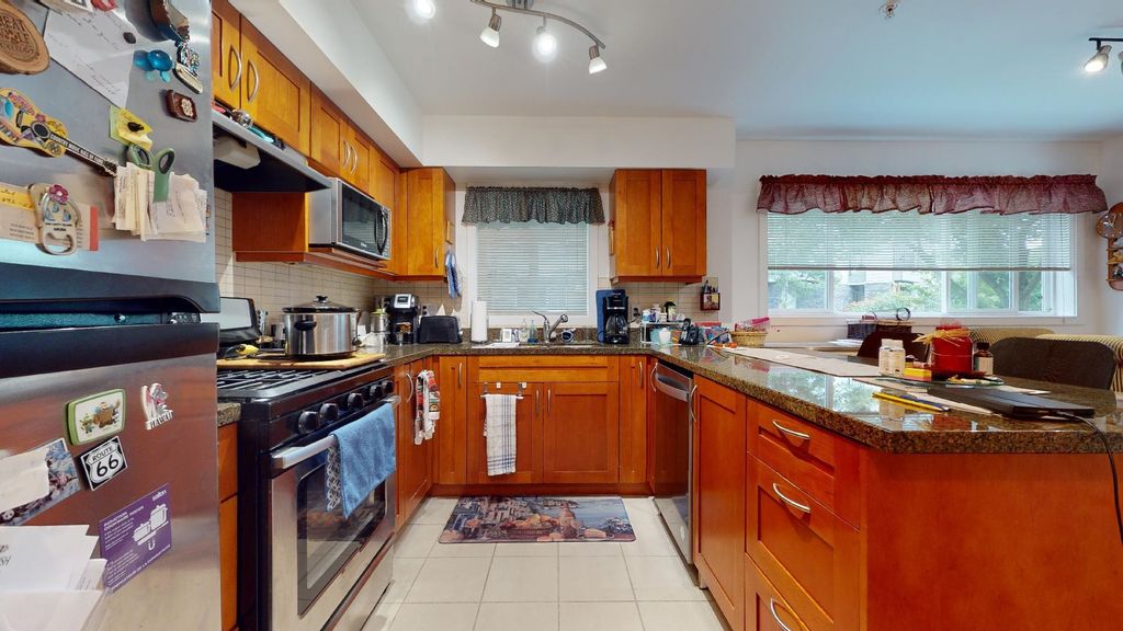 listing image 1102040865568315871