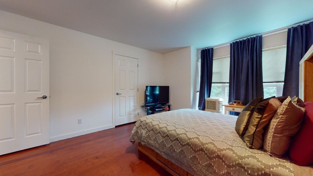 listing image 1100957977585938899