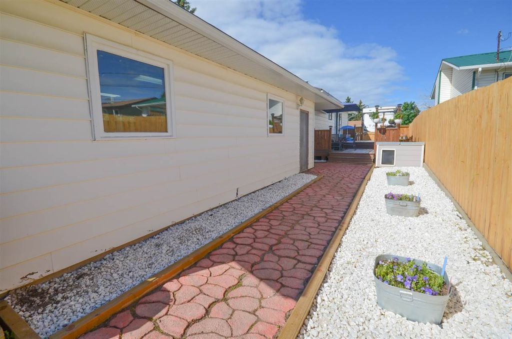 listing image 1103145102955680531