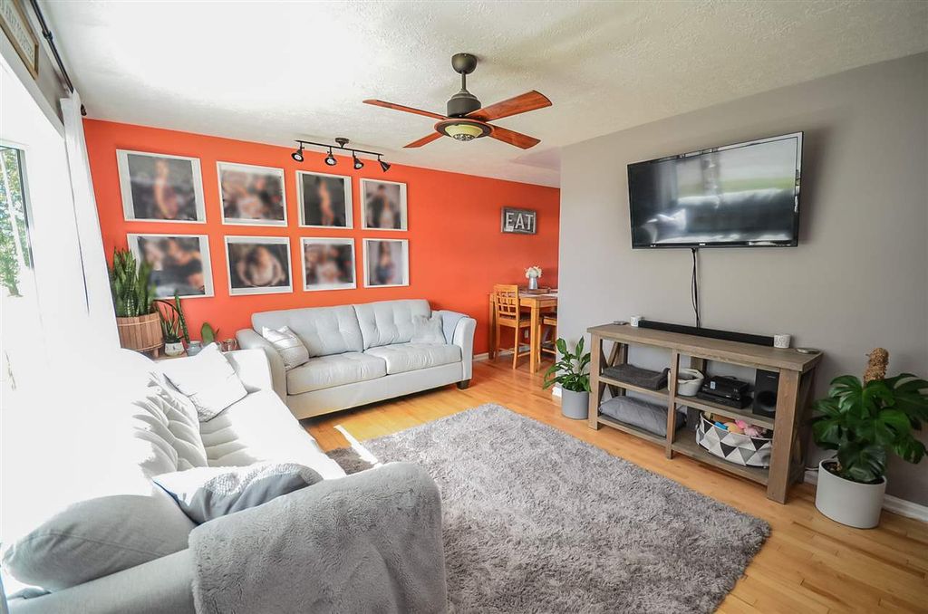 listing image 1109452087206496681