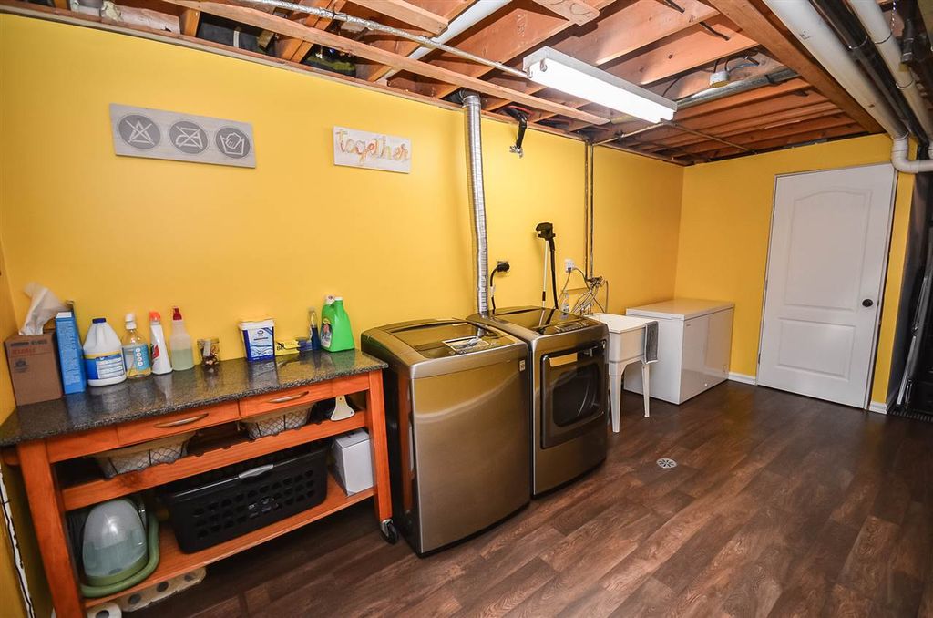 listing image 1109384508565056334