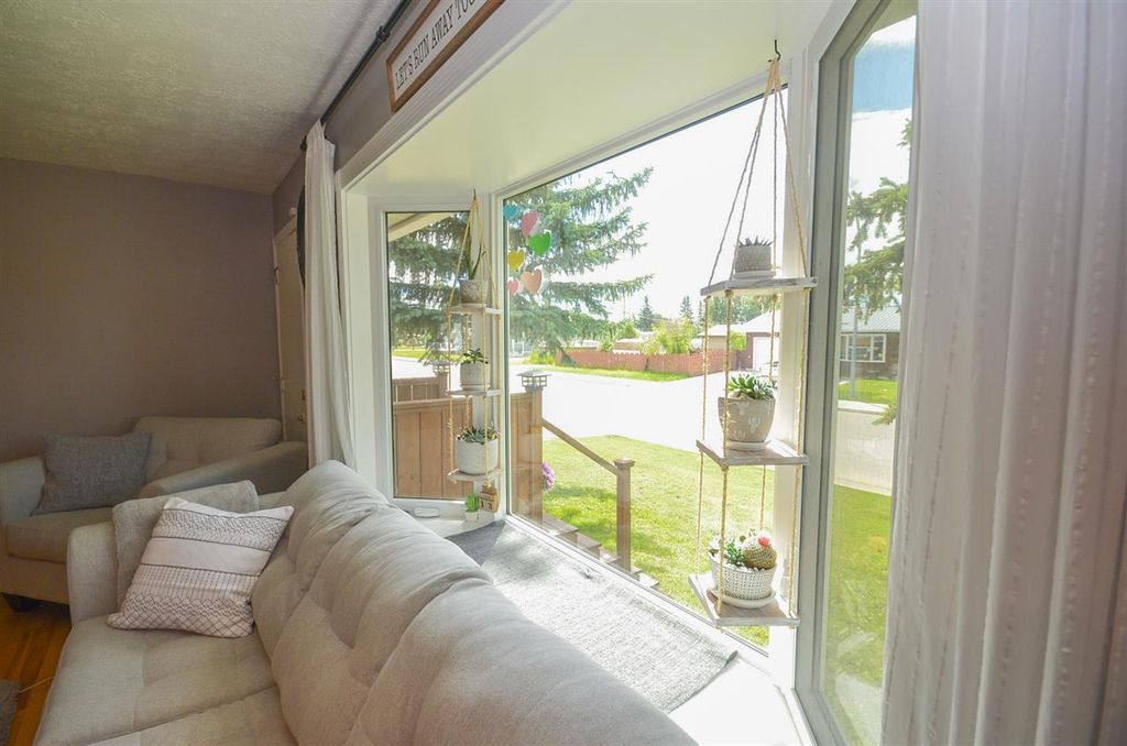 listing image 1106609542910278132